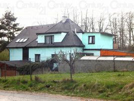 Luxusní dům pro 2 rodiny s bazénem, Kotopeky